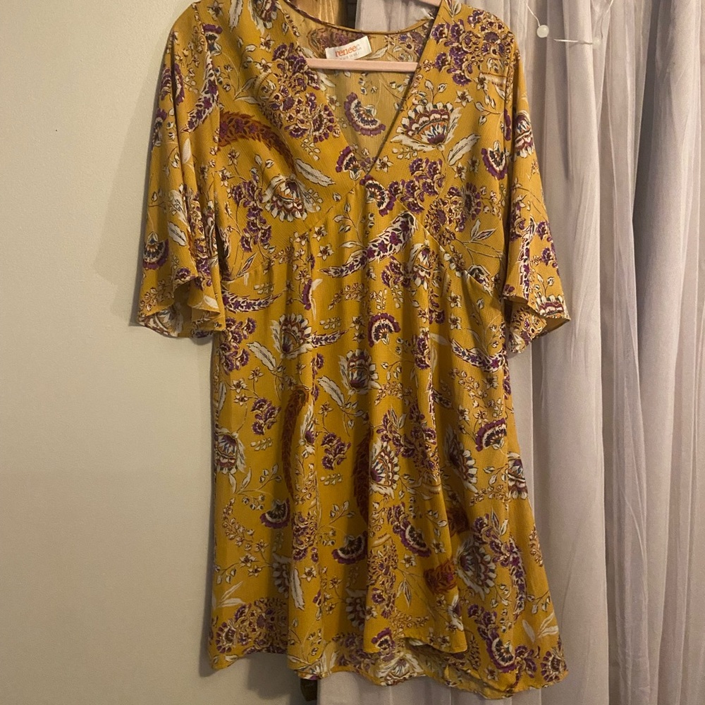 Boutique dress, M. Size tags removed.
